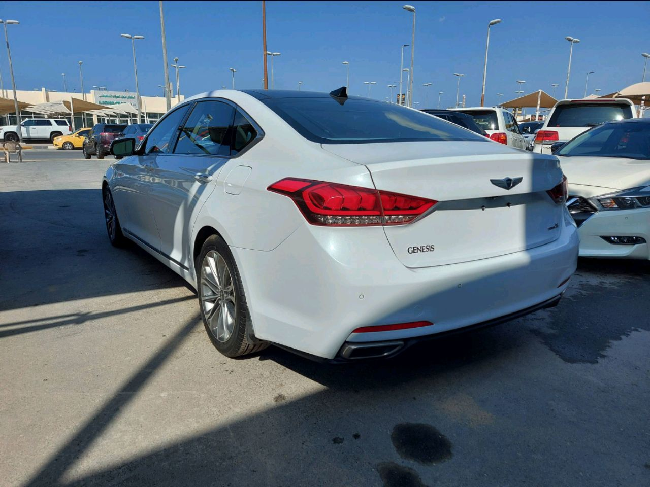 Hyundai Genesis - Image 3