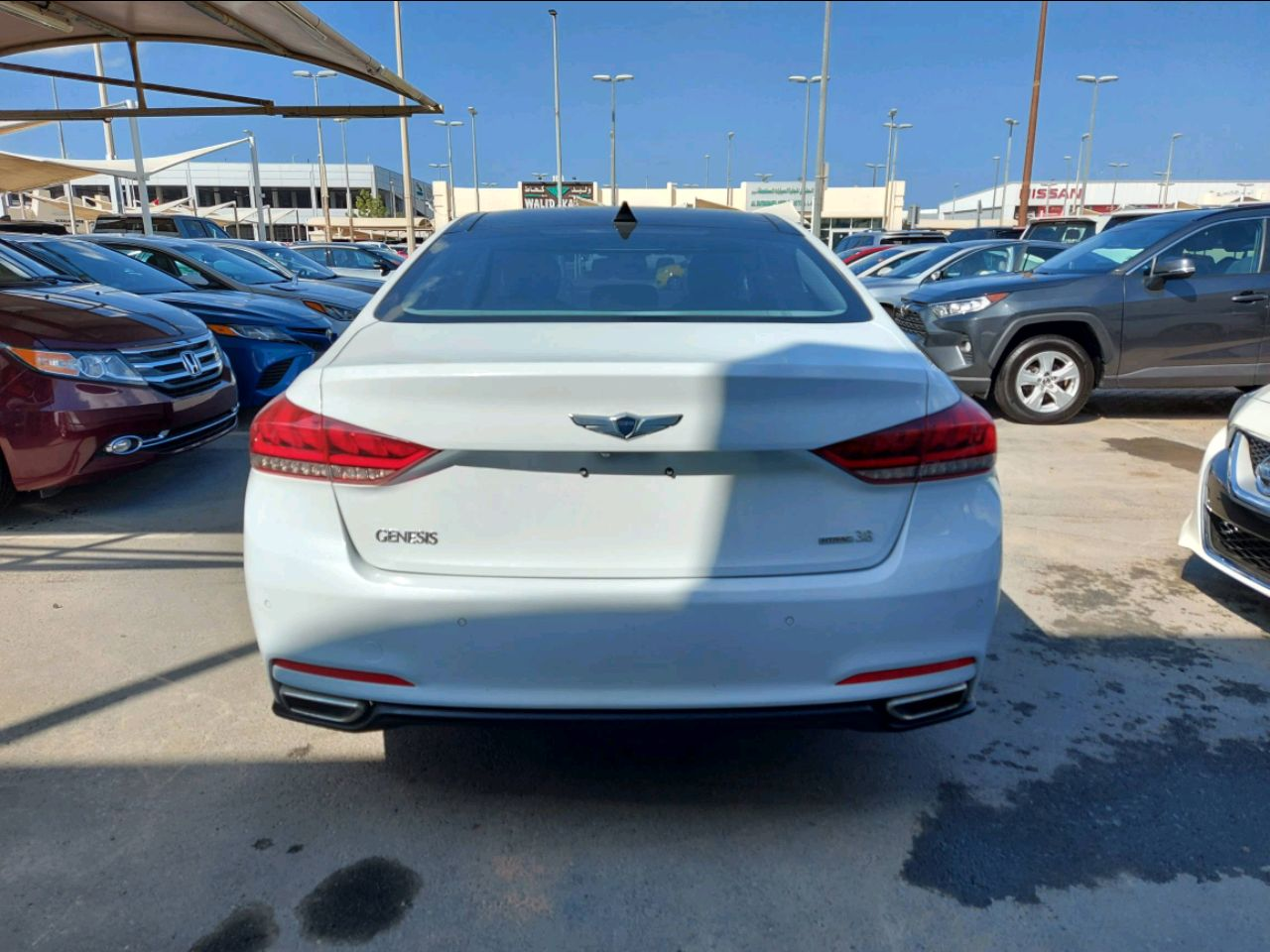 Hyundai Genesis - Image 5