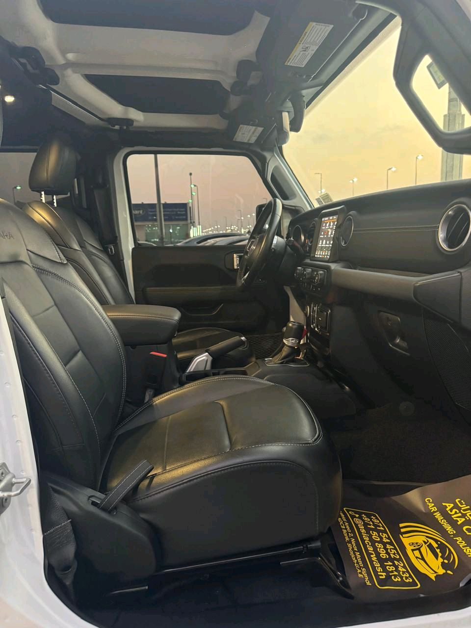 Jeep Wrangler - Image 12