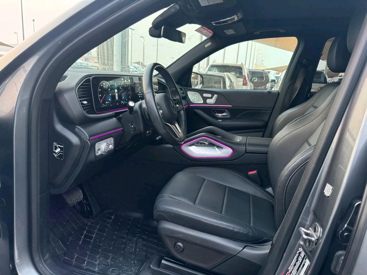 Mercedes Benz GLE SUV - Image 8
