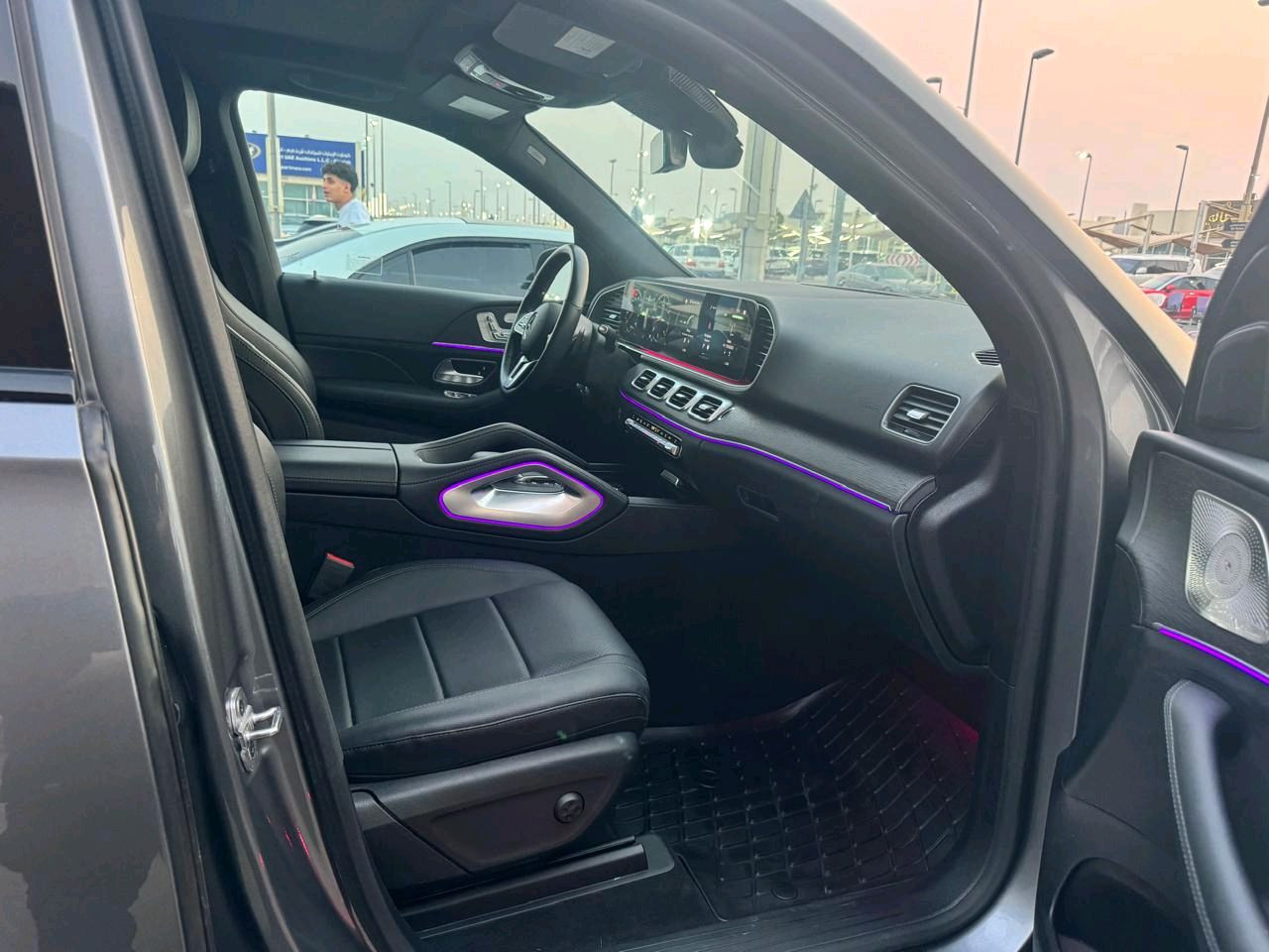Mercedes Benz GLE SUV - Image 6