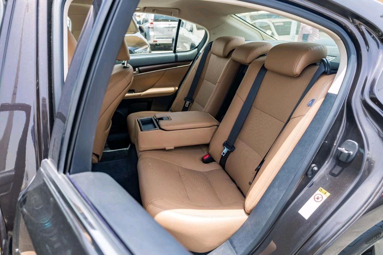 Lexus GS-Series - Image 10