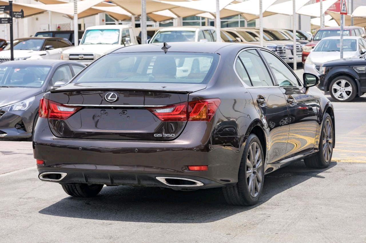 Lexus GS-Series - Image 12