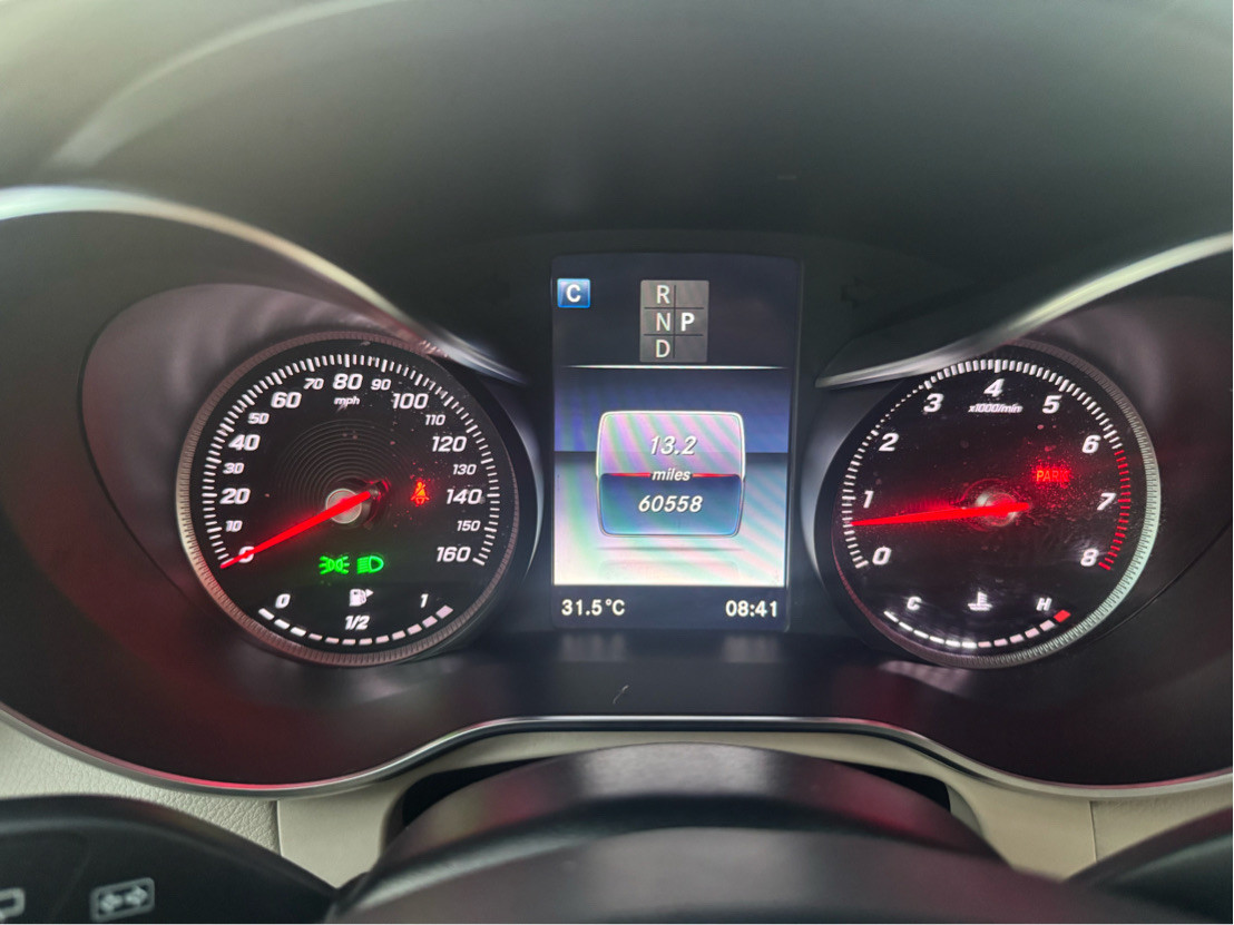 Mercedes Benz GLC - Image 10