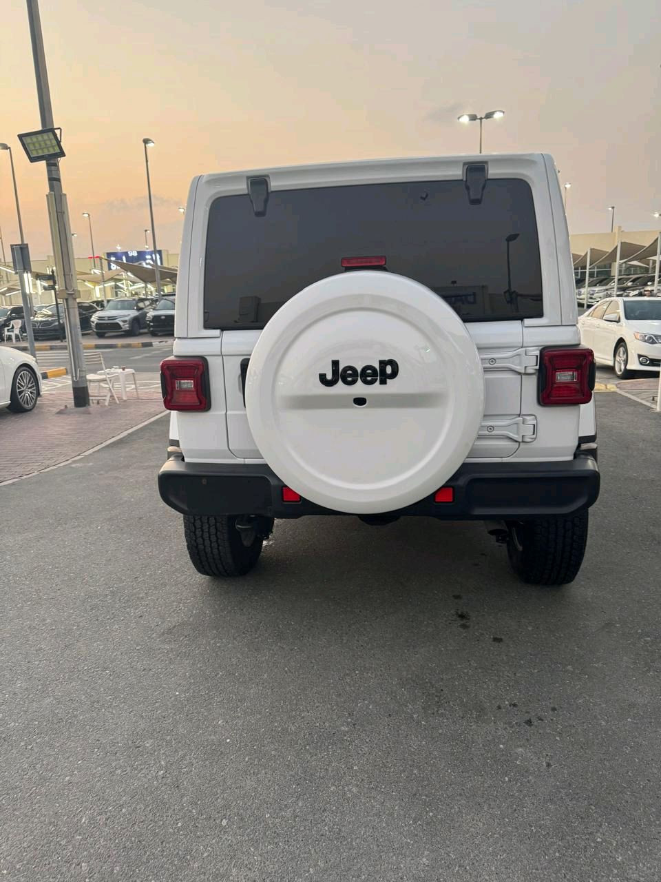 Jeep Wrangler - Image 9