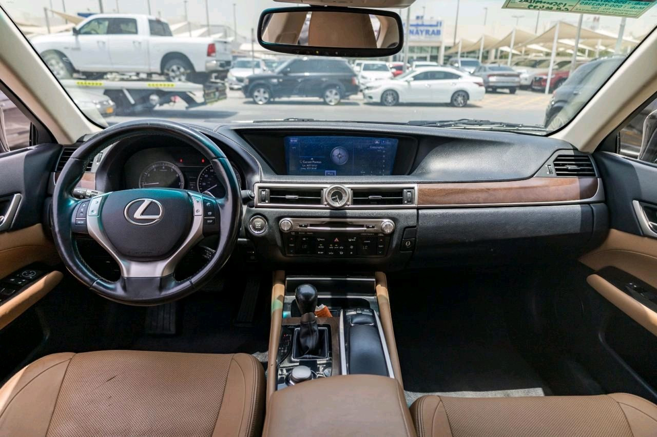 Lexus GS-Series - Image 9