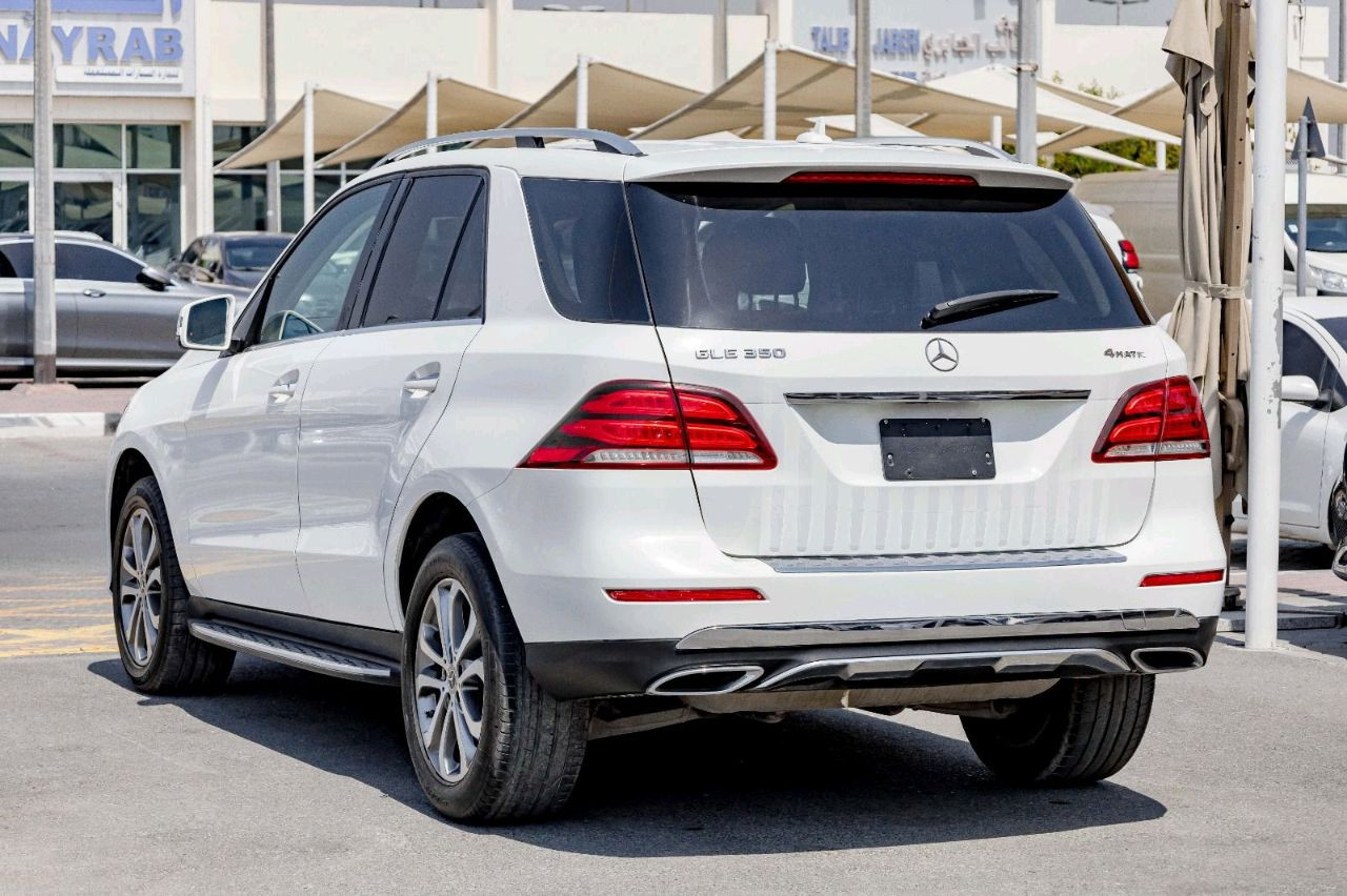 Mercedes Benz GLE SUV - Image 11