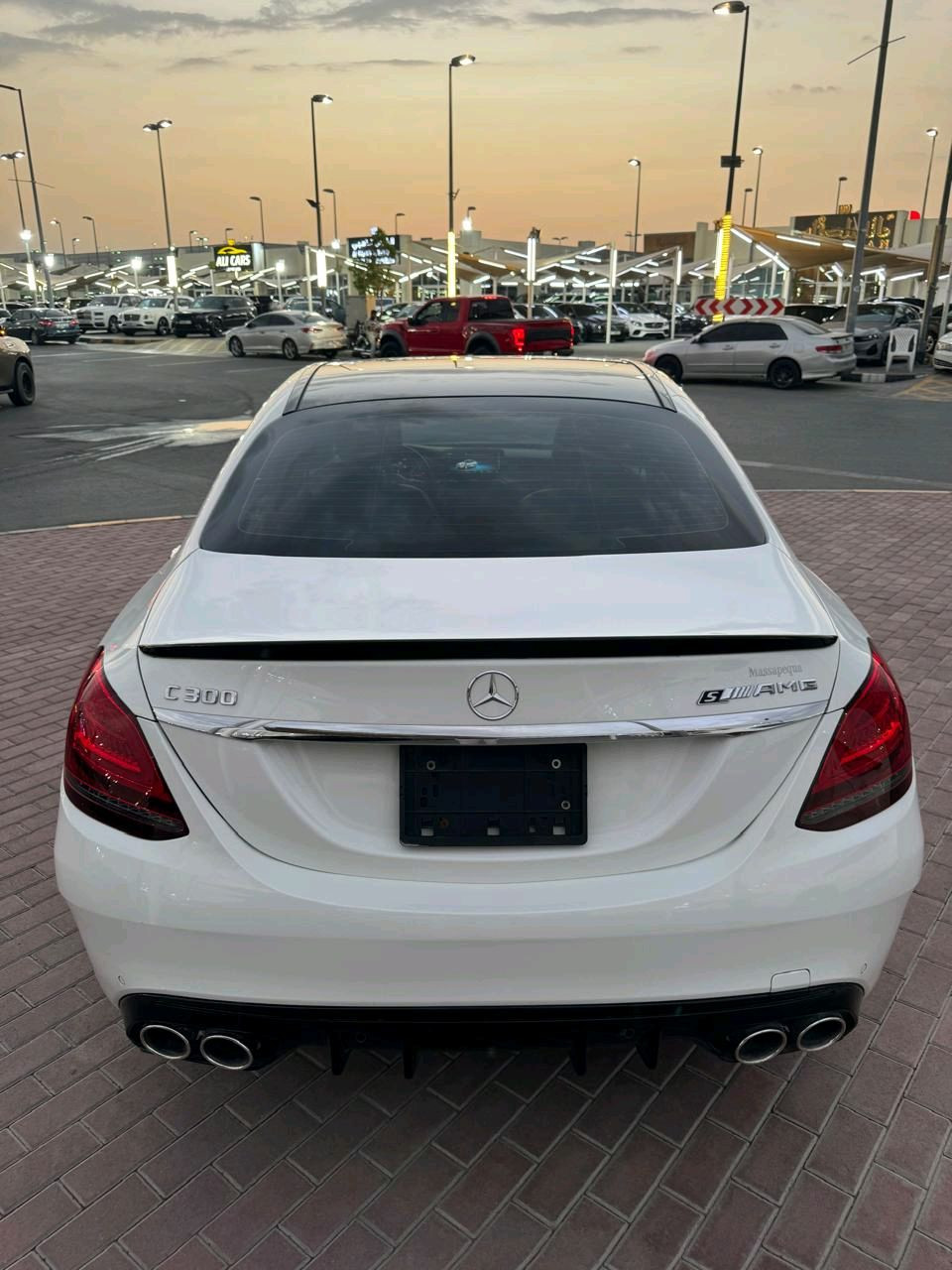 Mercedes Benz C-Class - Image 4