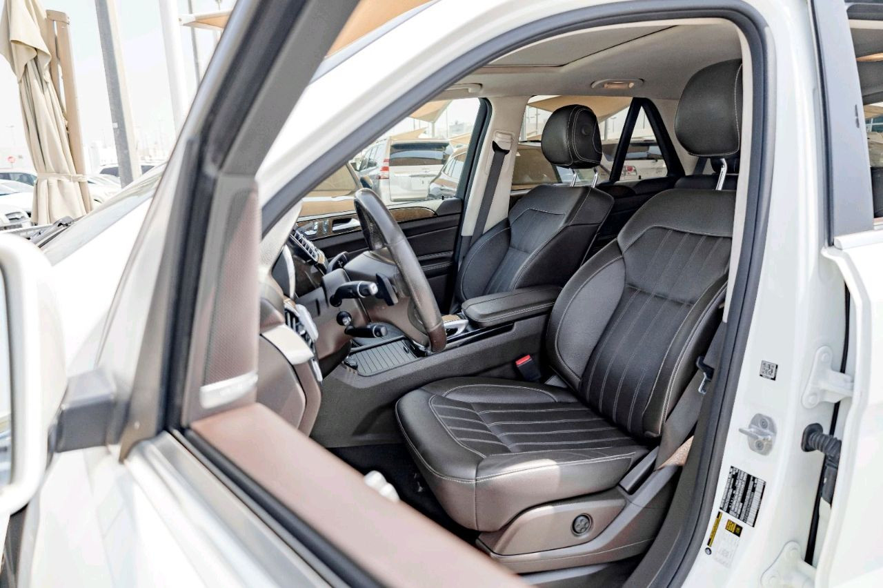Mercedes Benz GLE SUV - Image 7