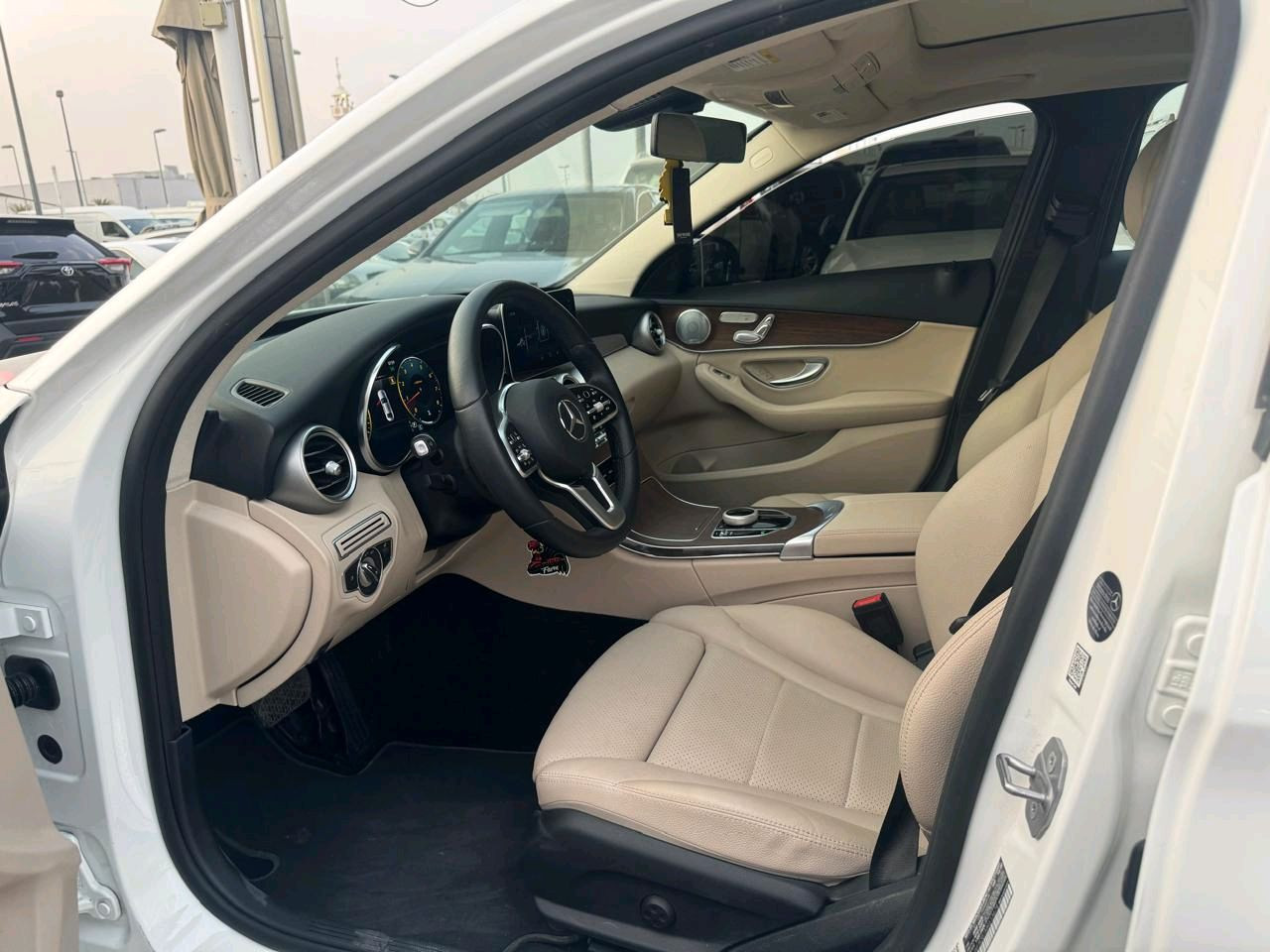Mercedes Benz C-Class - Image 7