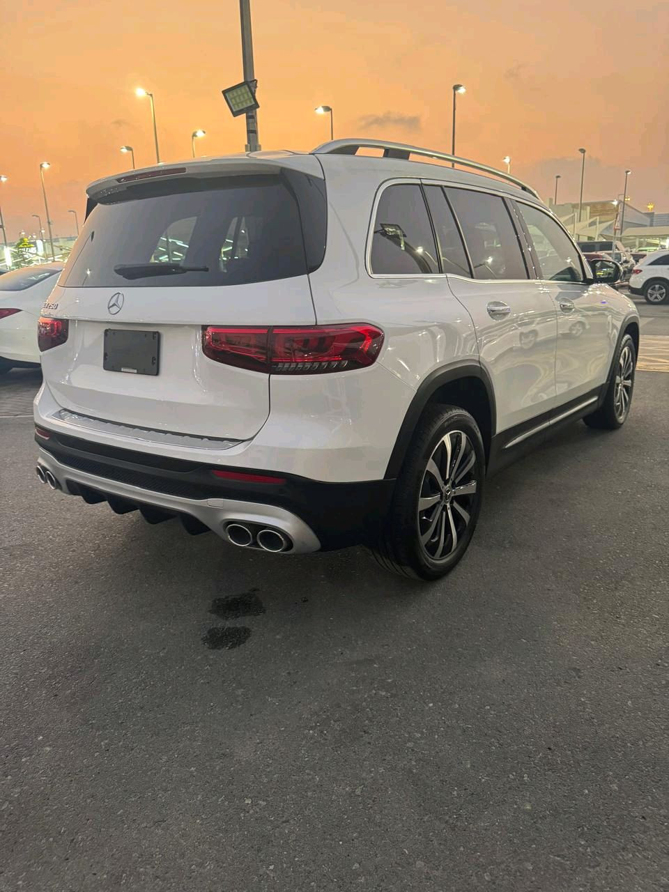 Mercedes Benz GLB - Image 10