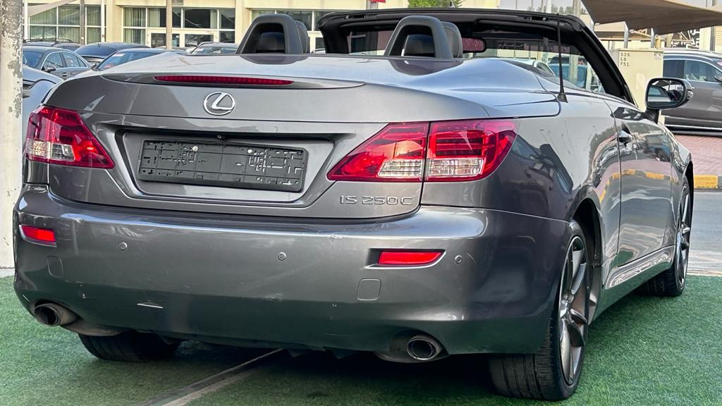 Lexus IS-C - Image 6