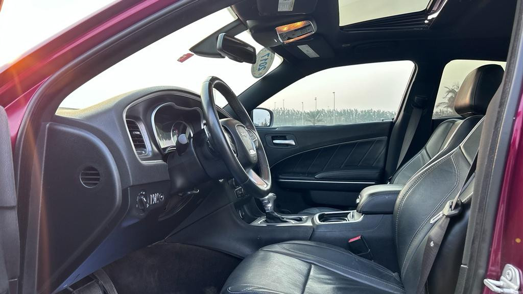 Dodge Charger - Image 14