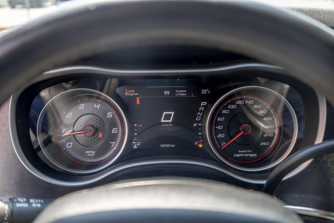 Dodge Charger - Image 10