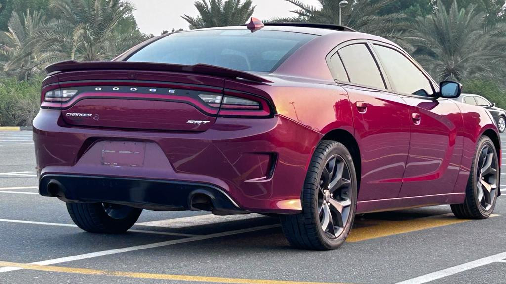 Dodge Charger - Image 12
