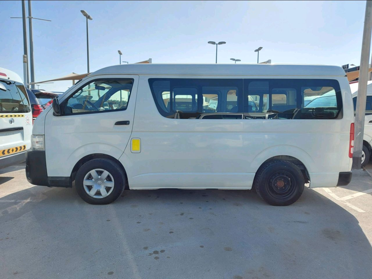 Toyota Hiace - Image 4