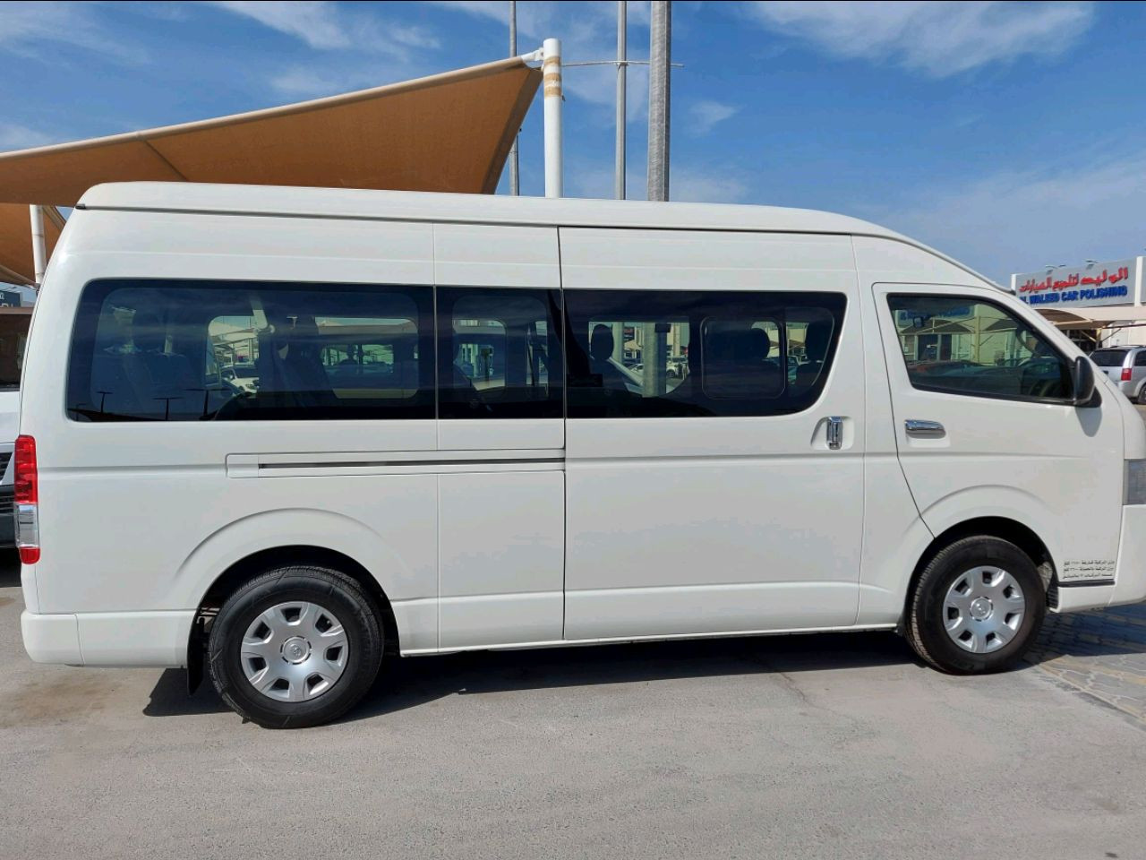 Toyota Hiace - Image 2