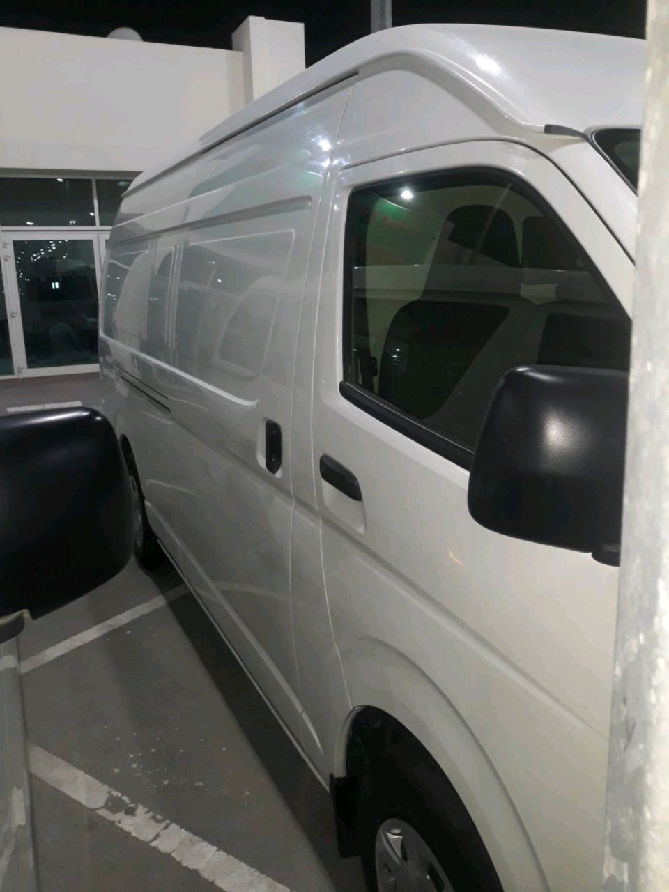 Toyota Hiace - Image 10