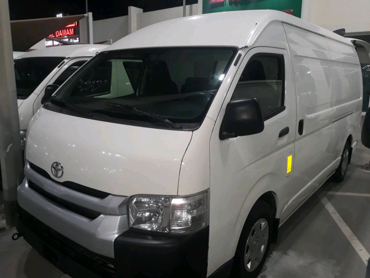 Toyota Hiace - Image 4
