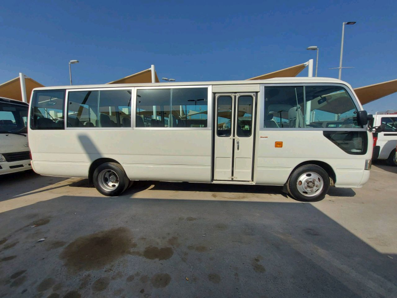 Toyota Coaster - Image 6