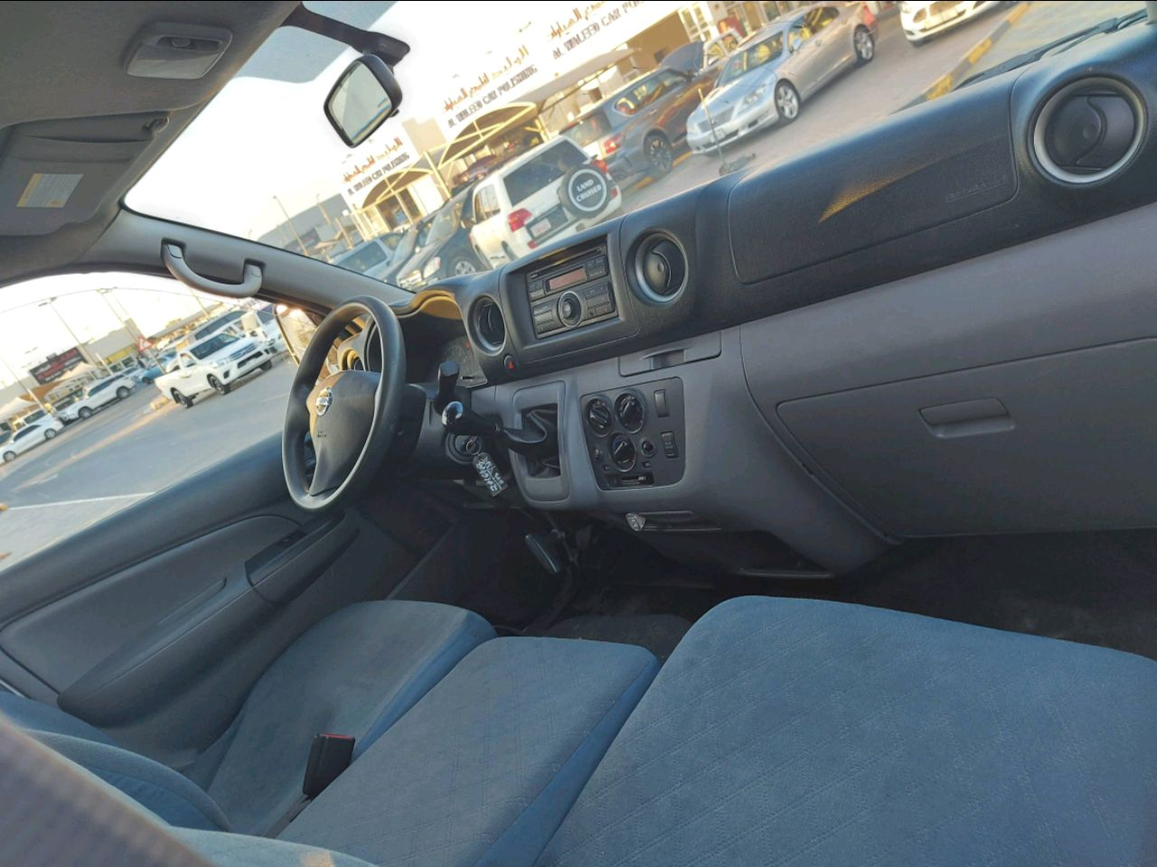 Nissan Urvan - Image 3
