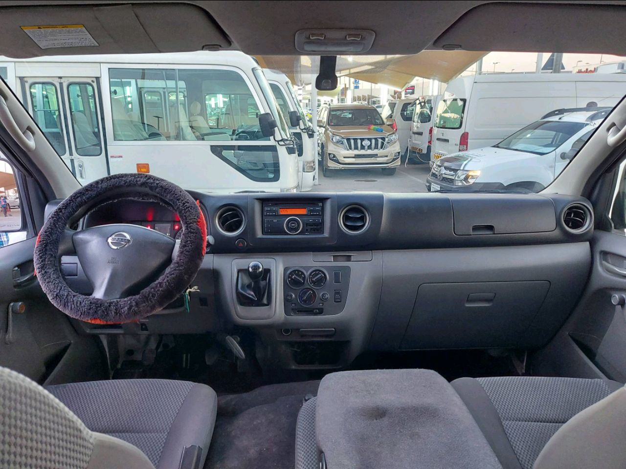 Nissan Urvan - Image 6