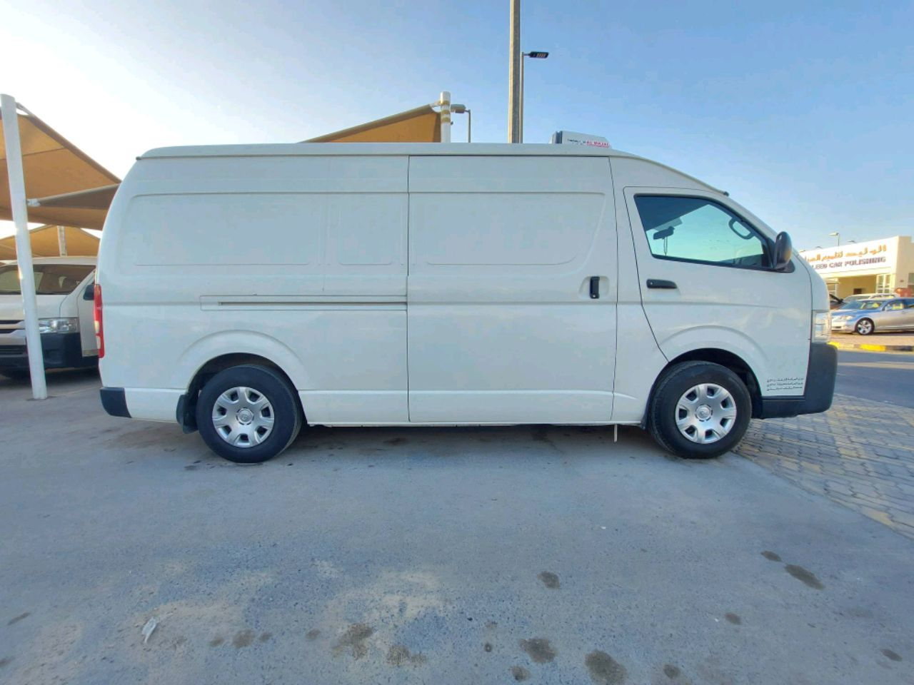 Toyota Hiace - Image 2