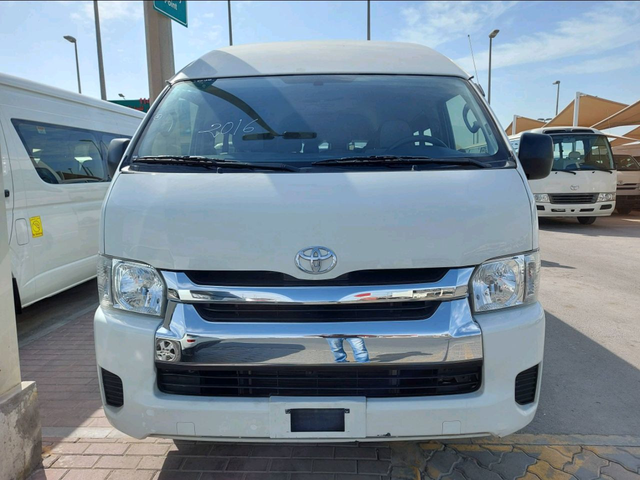 Toyota Hiace - Image 3