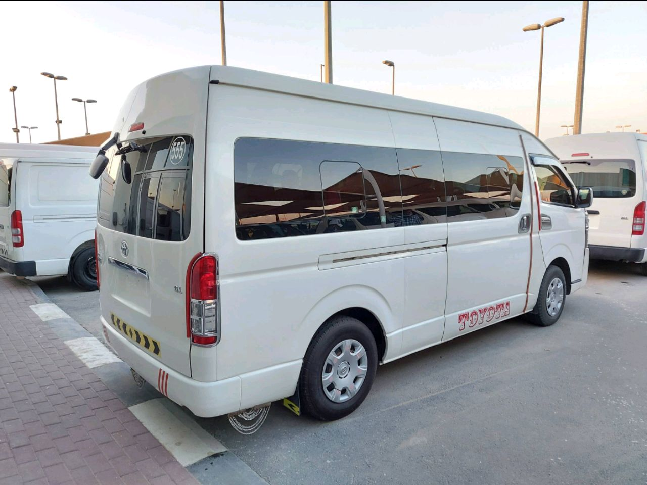 Toyota Hiace - Image 3