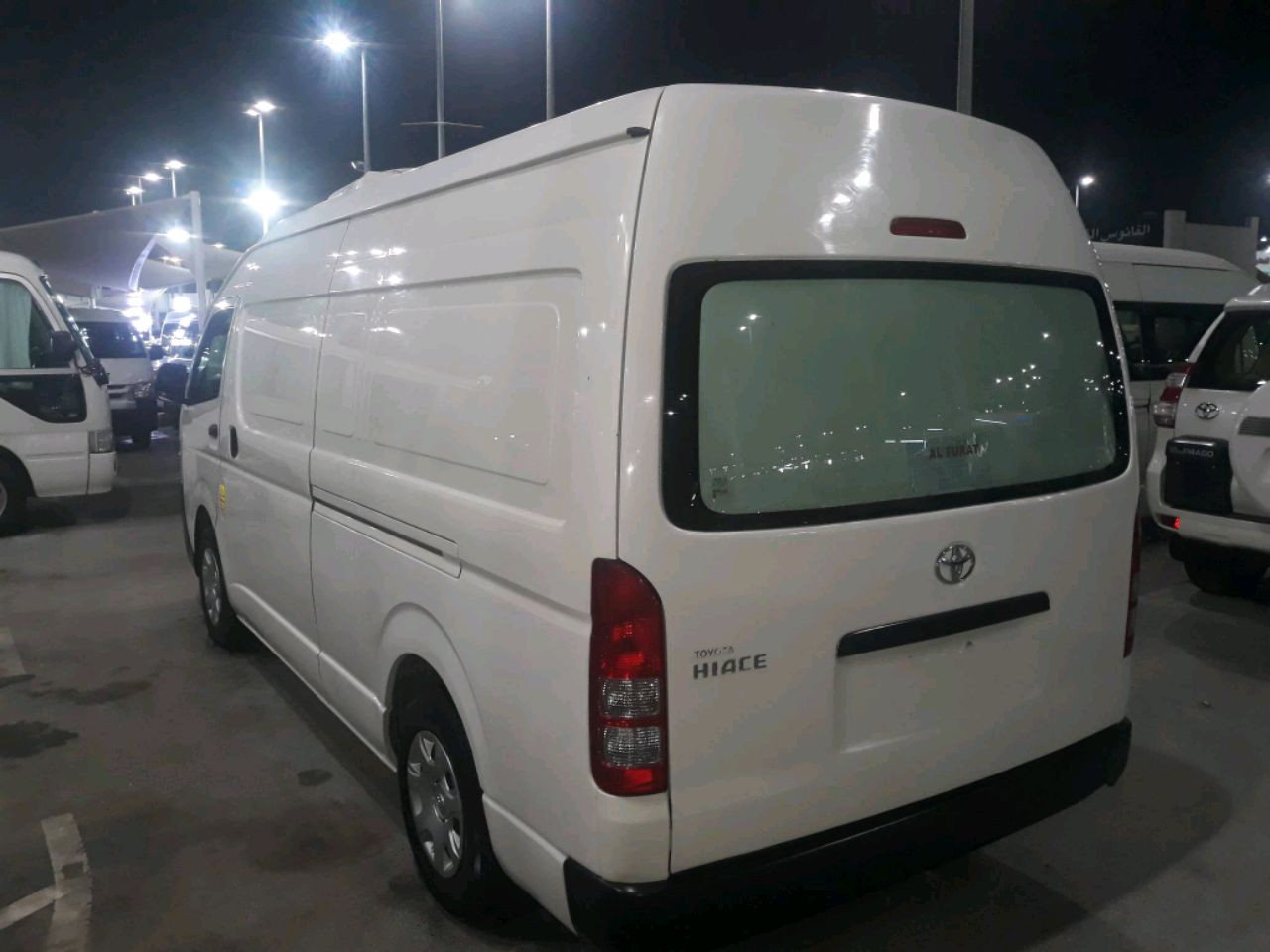 Toyota Hiace - Image 5