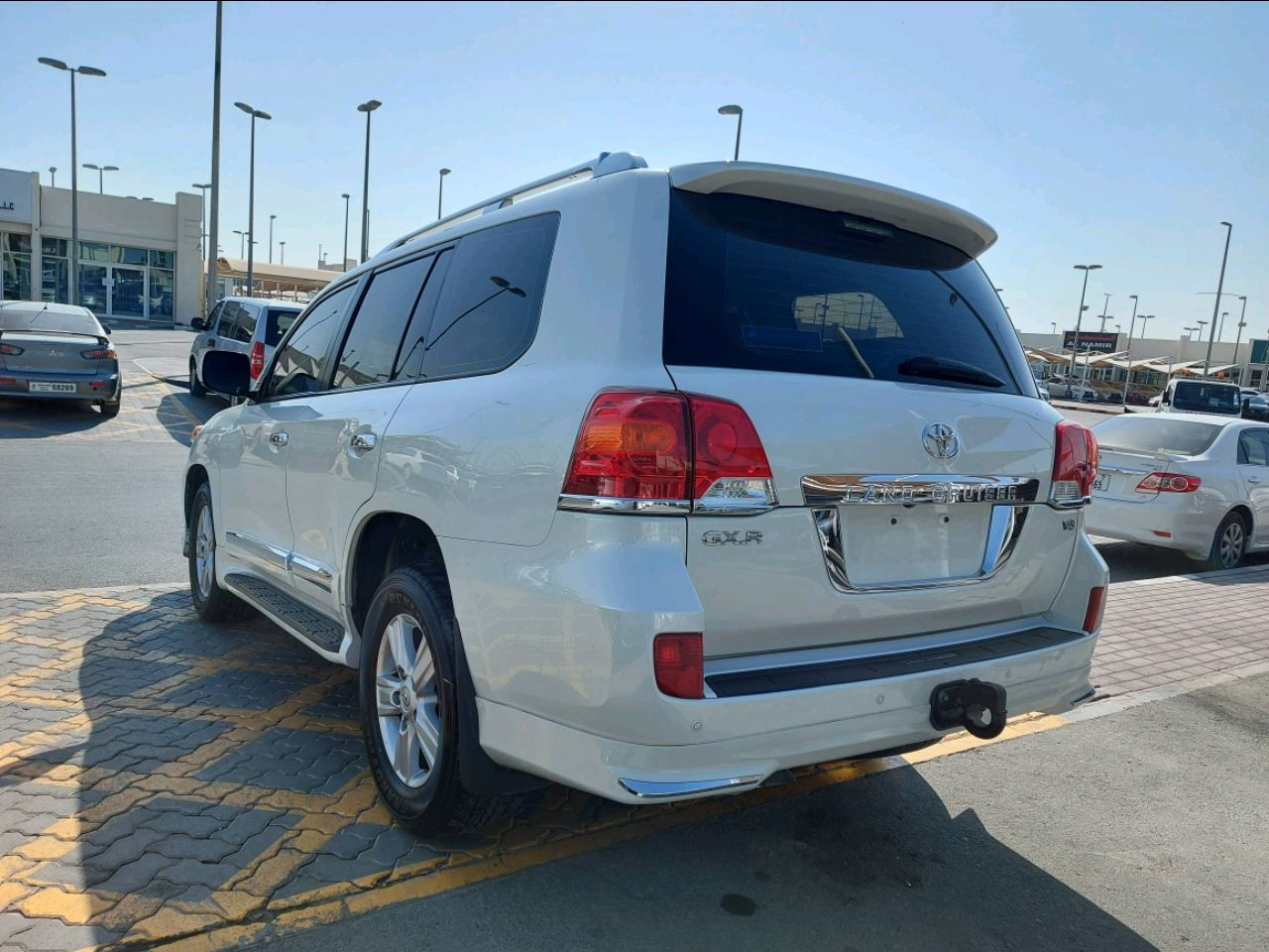 Toyota Land Cruiser - Image 3
