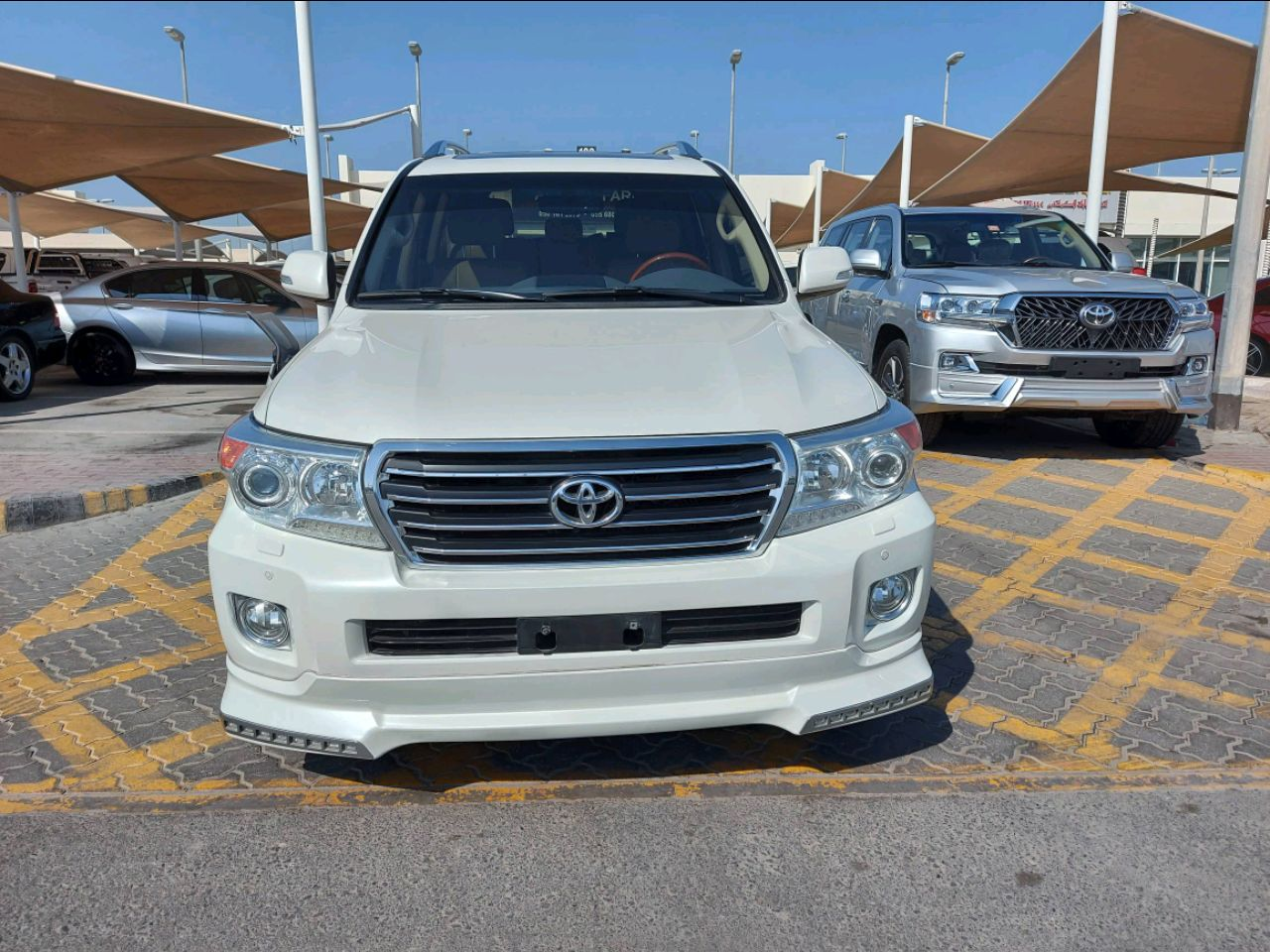 Toyota Land Cruiser - Image 4