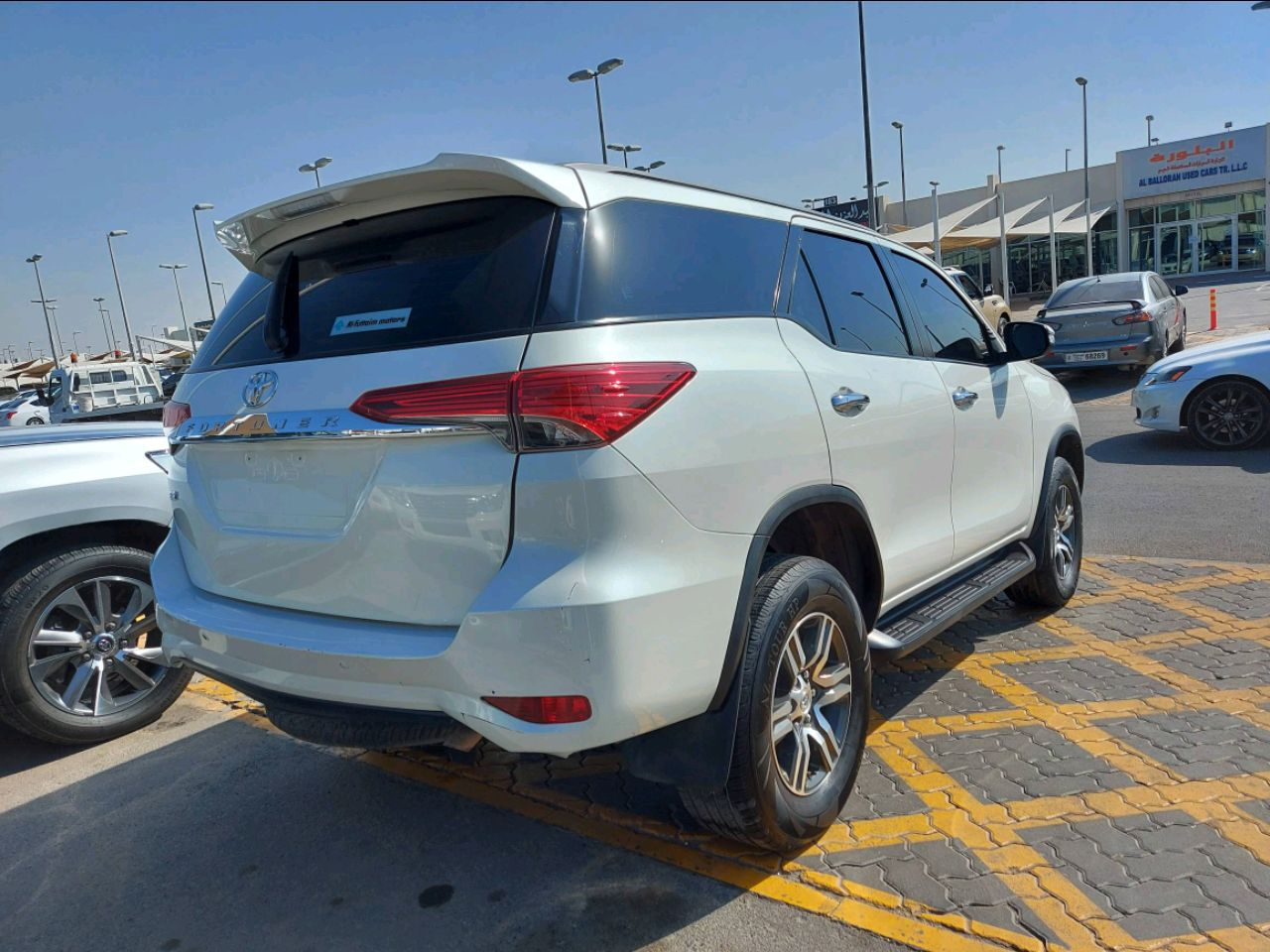 Toyota Fortuner - Image 2