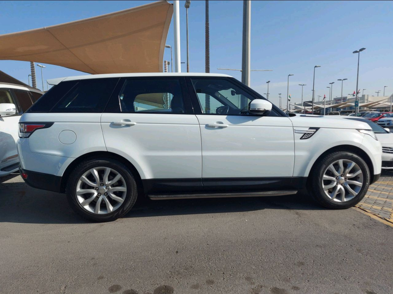 Range Rover Sport - Image 2