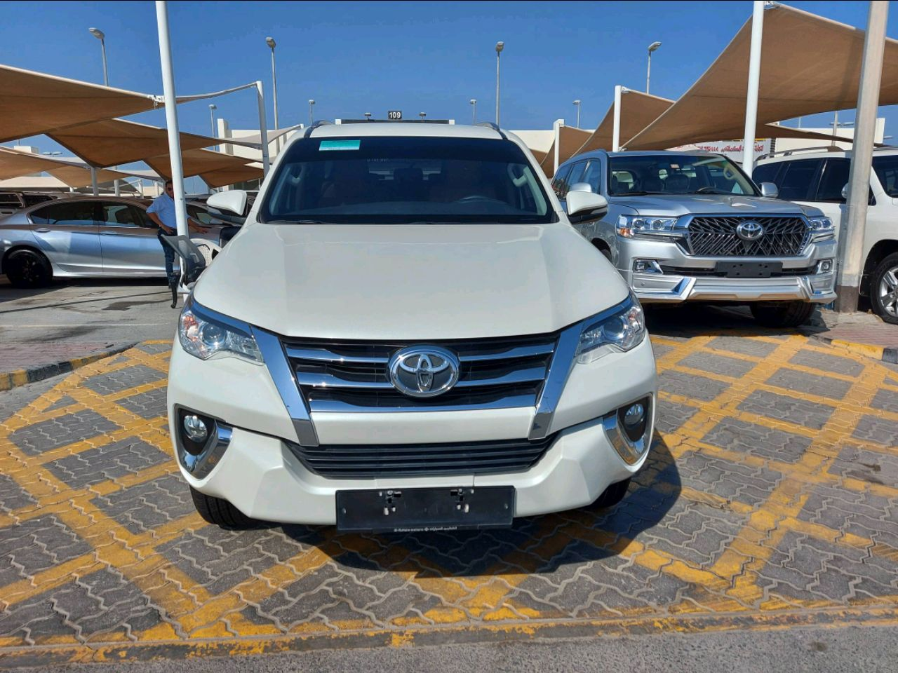 Toyota Fortuner - Image 3