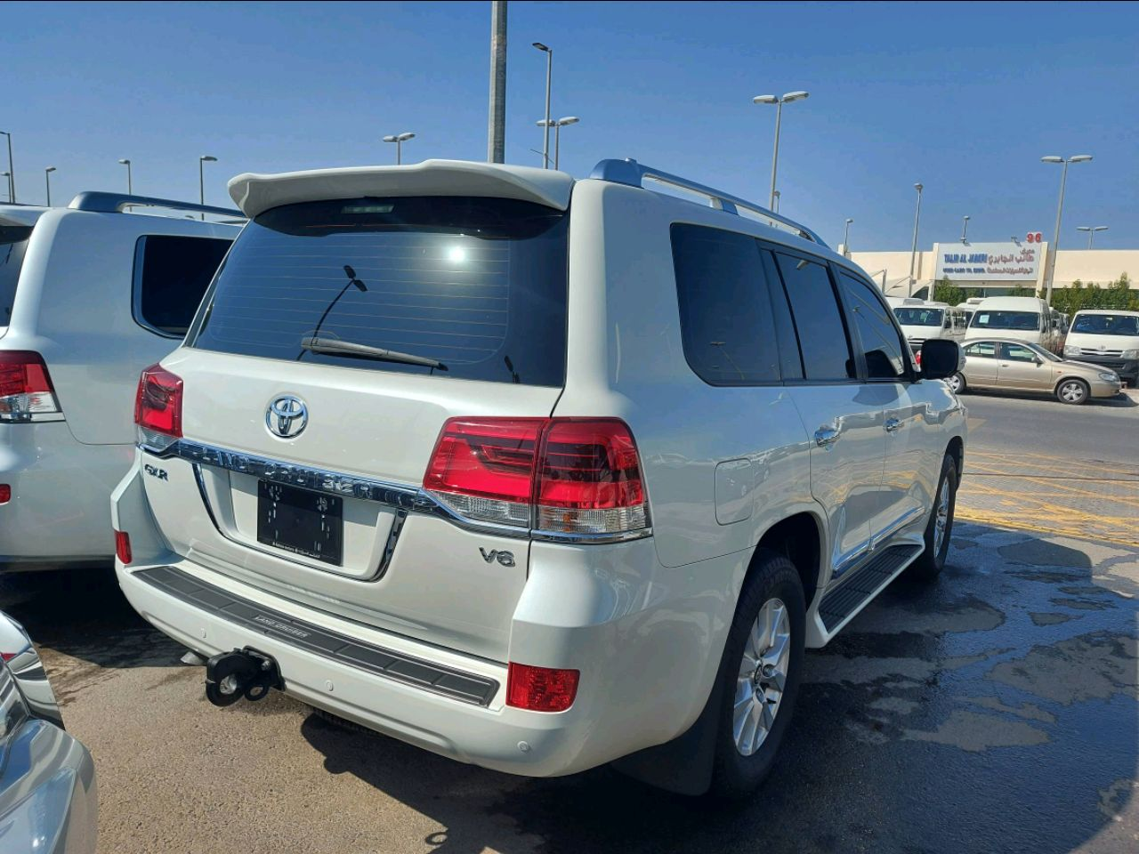 Toyota Land Cruiser - Image 4
