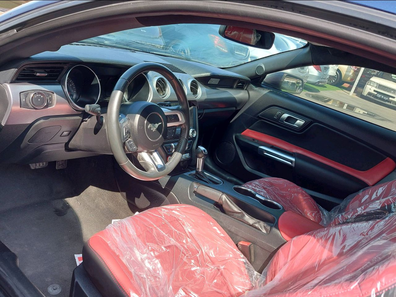 Ford Mustang - Image 5