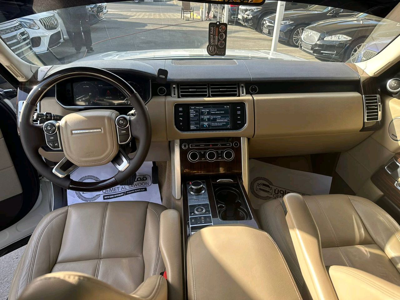 Land Rover LR4 - Image 5