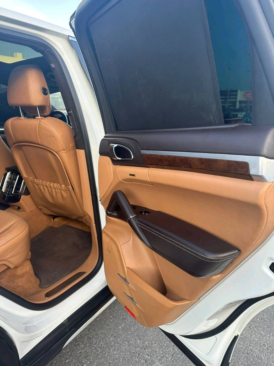 Porsche Cayenne - Image 2