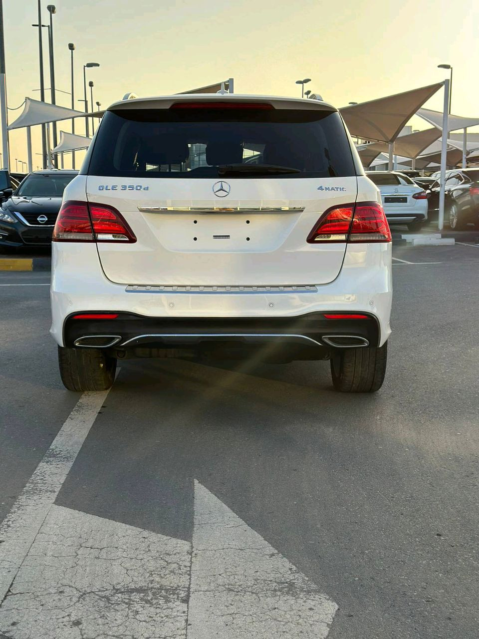 Mercedes Benz GLE SUV - Image 2