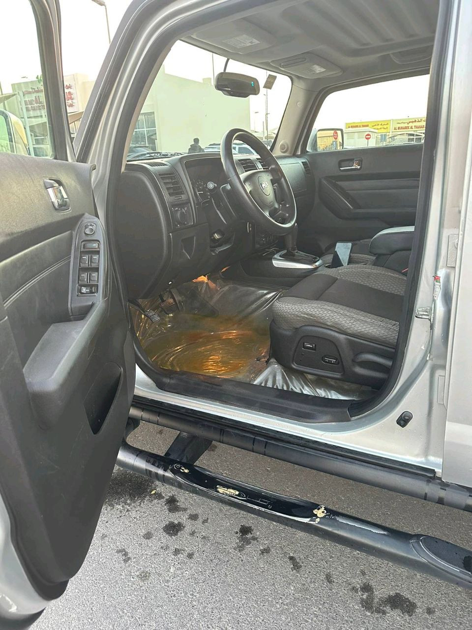 Hummer H3 - Image 10