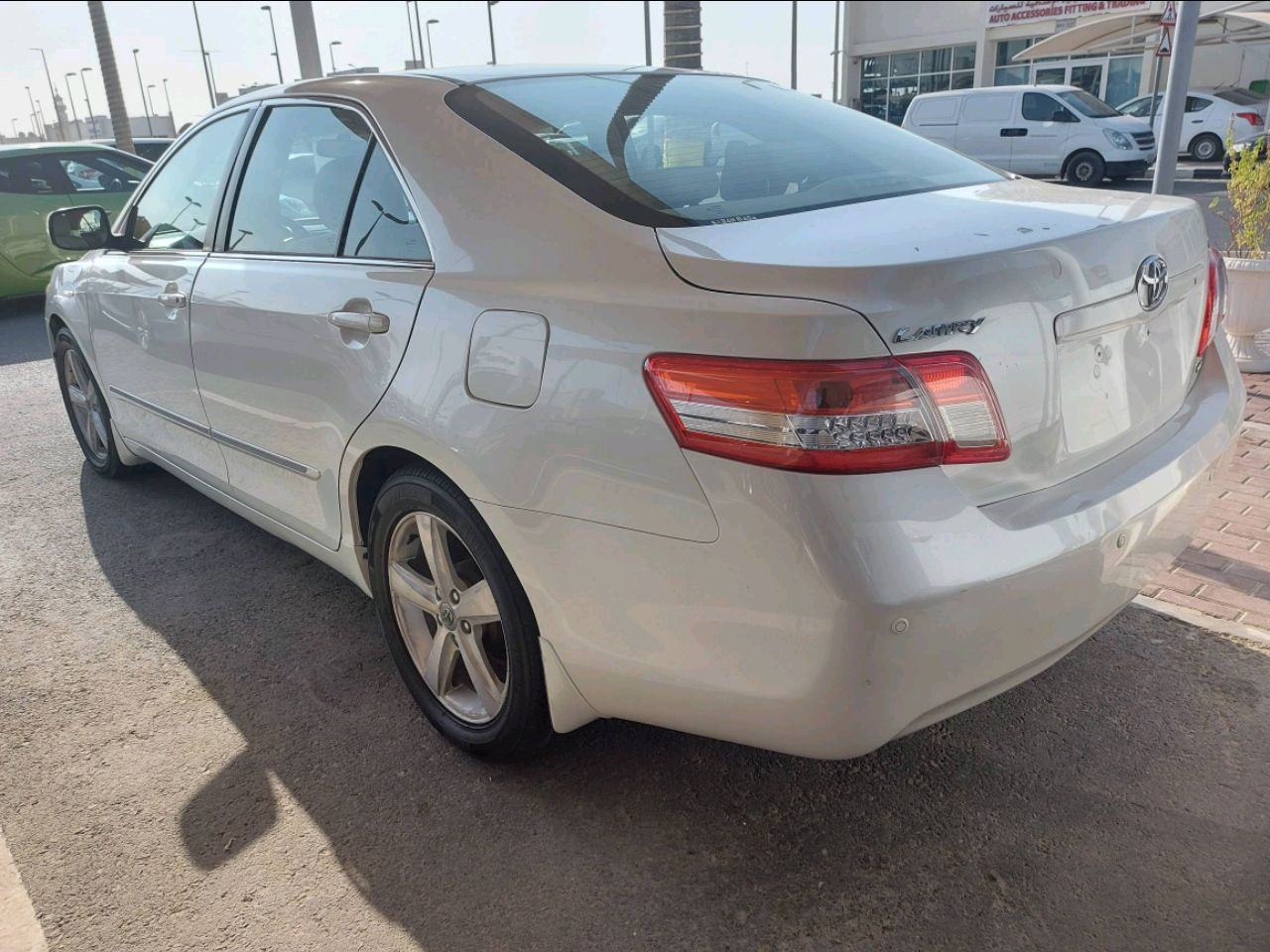 Toyota Camry - Image 5