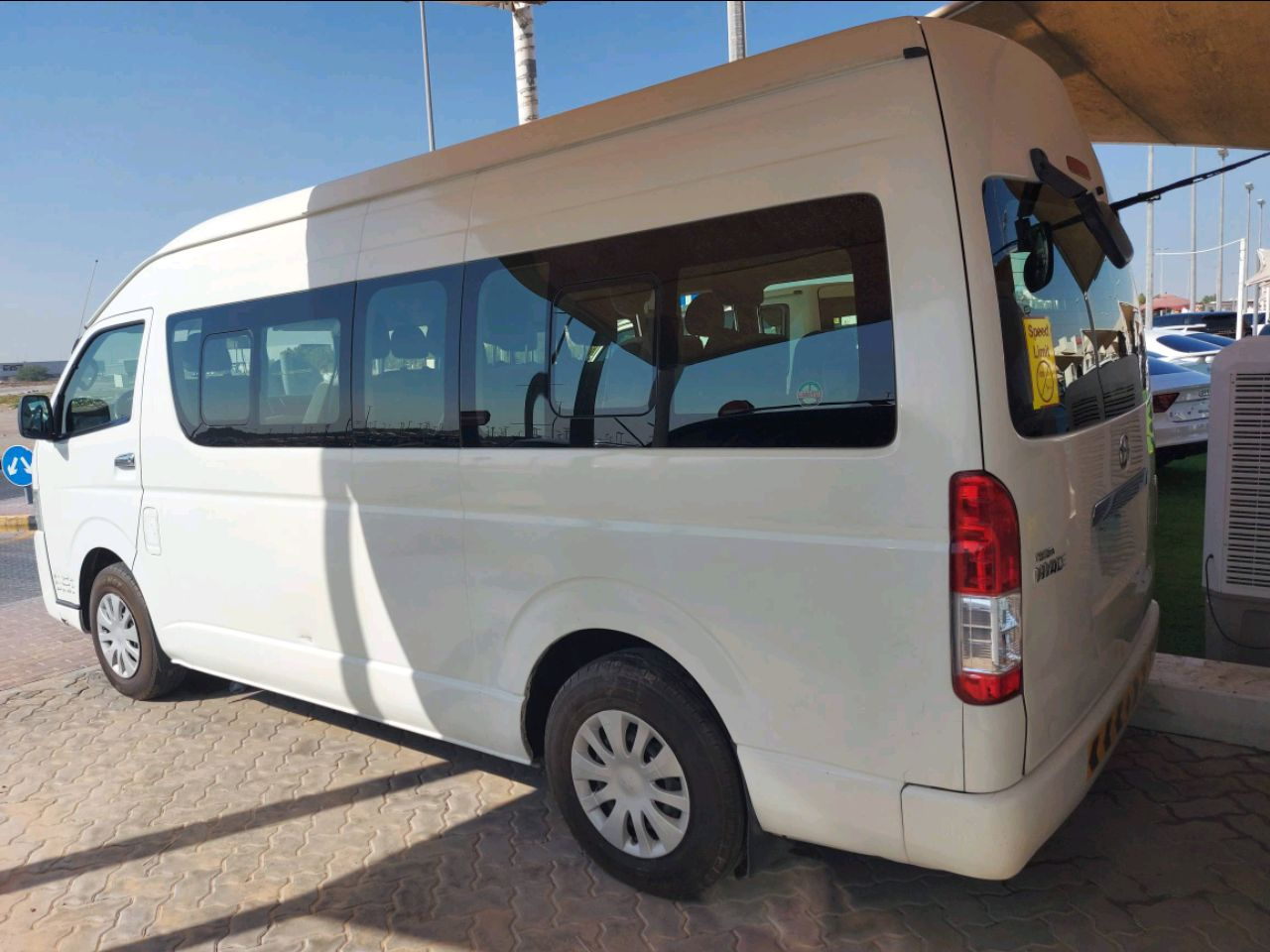 Toyota Hiace - Image 4