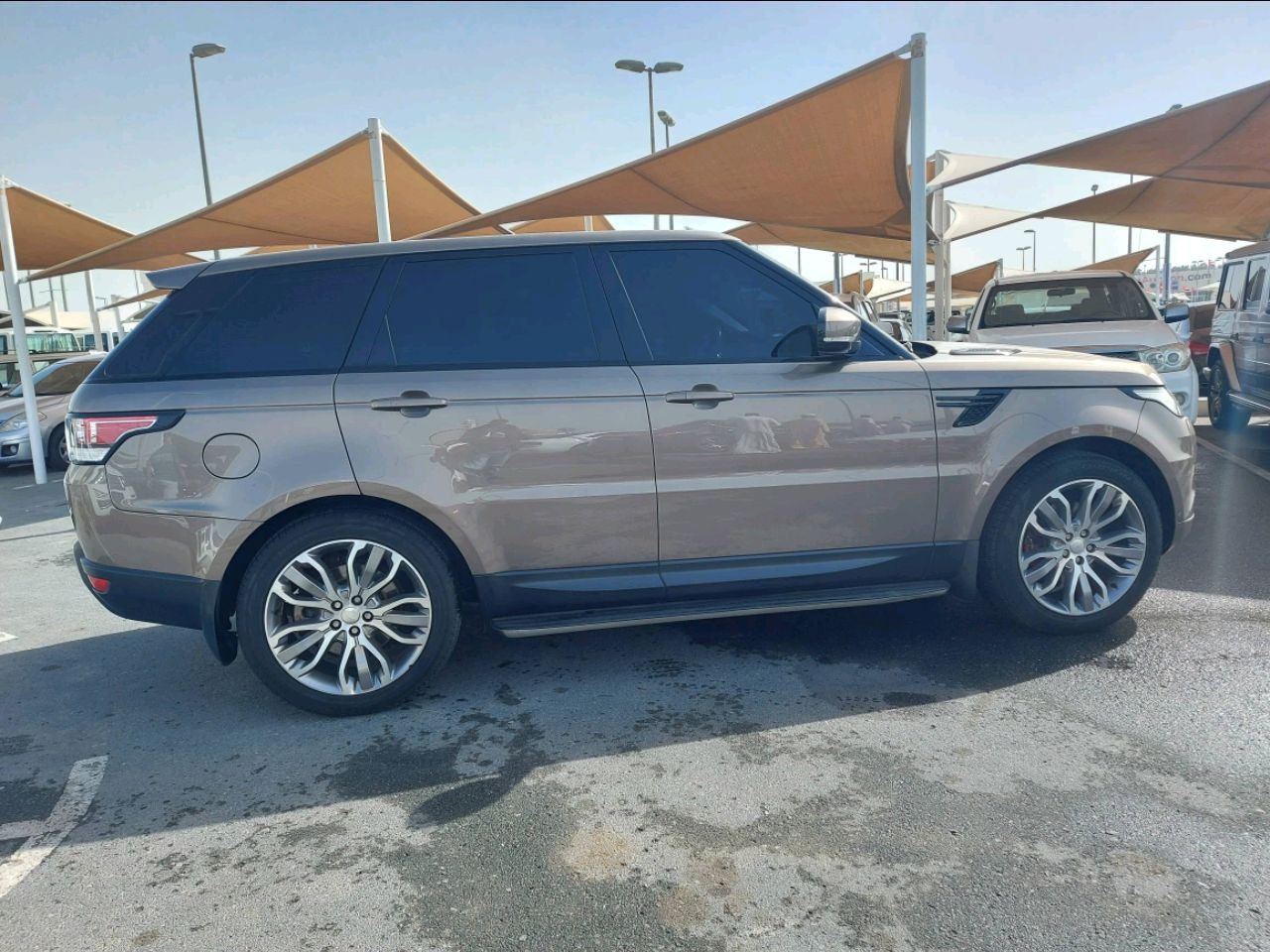 Range Rover Sport - Image 2