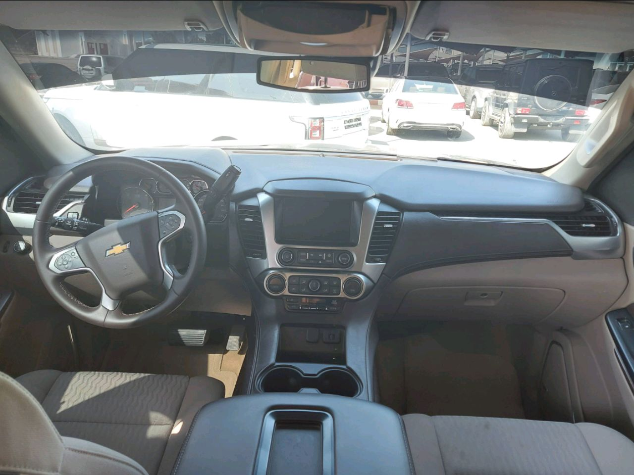 Chevrolet Tahoe - Image 6