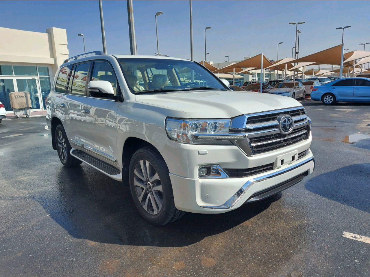 Toyota Land Cruiser - Image 5
