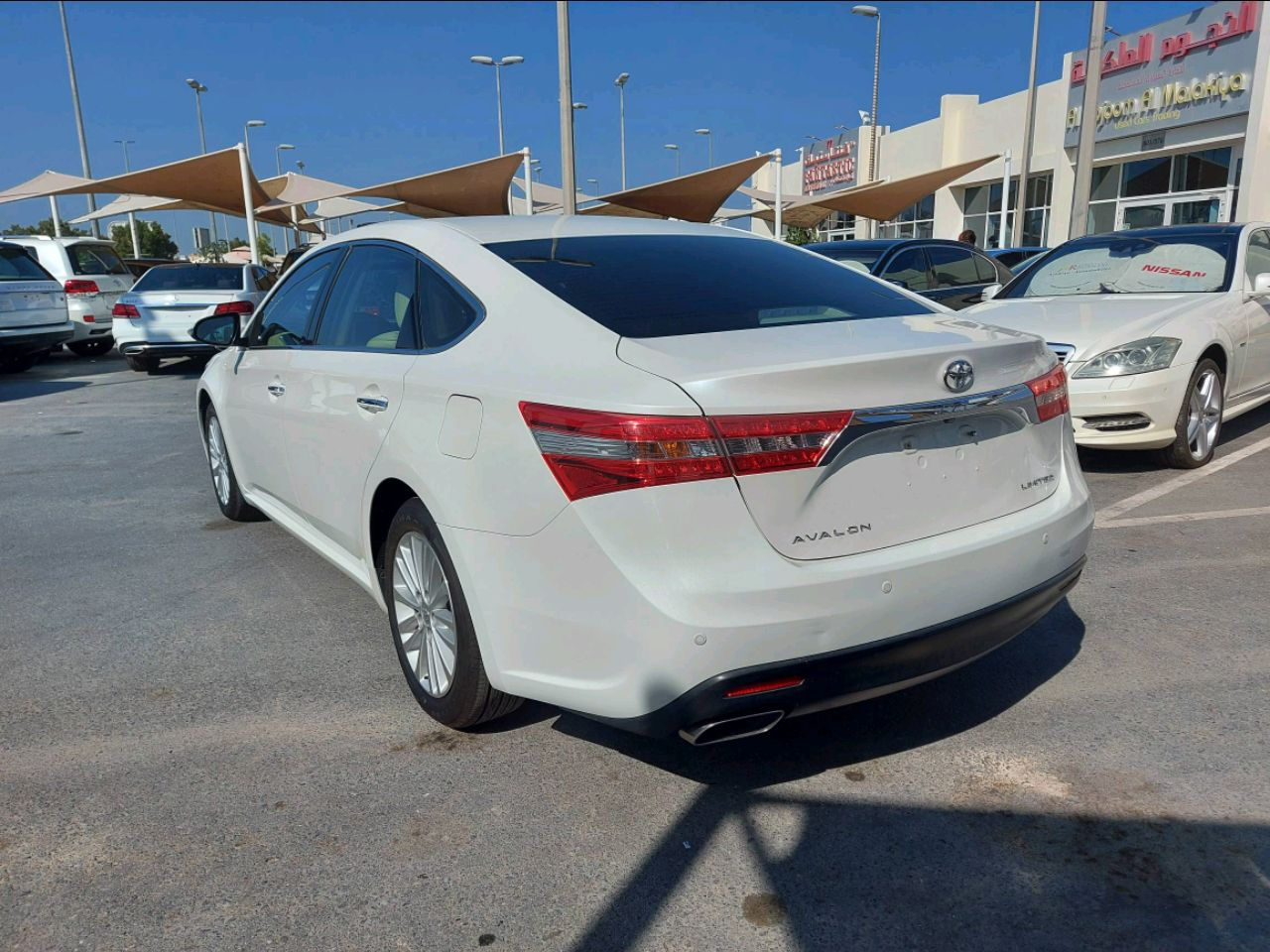 Toyota Avalon - Image 5