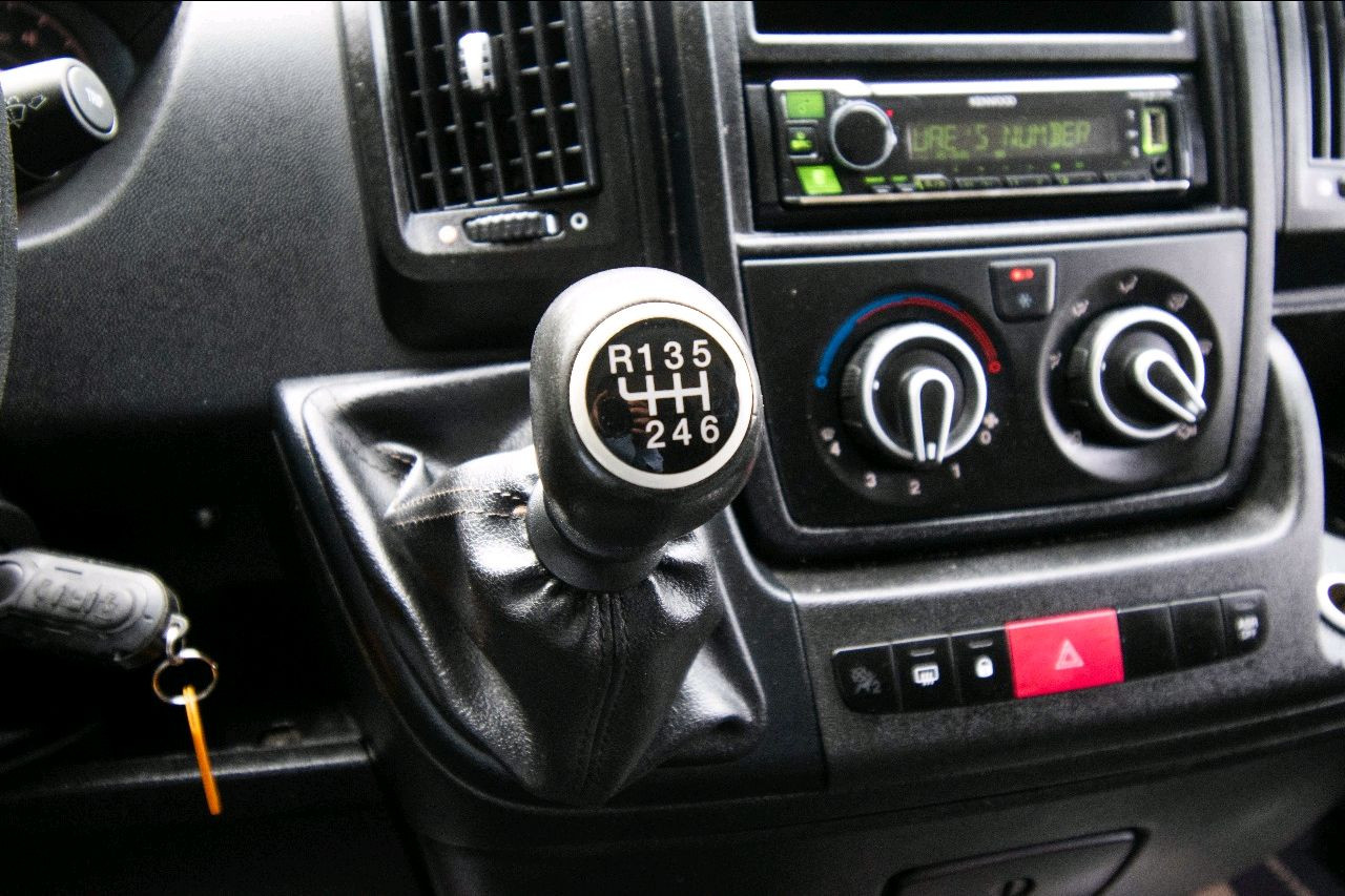 Peugeot BOXER - Image 14