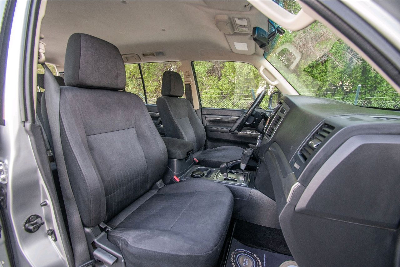 Mitsubishi Pajero - Image 3