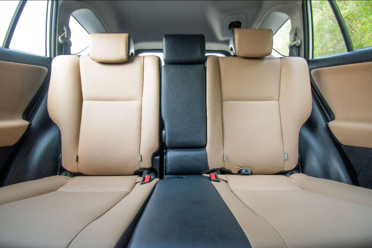 Toyota Rav 4 - Image 11